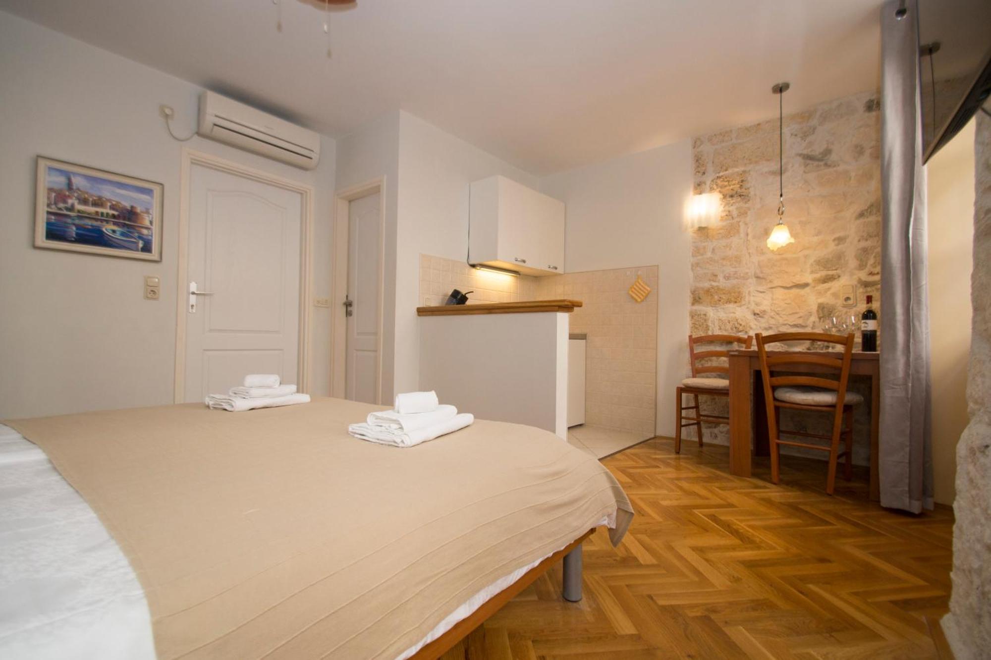 קורצולה Old Town Apartments מראה חיצוני תמונה